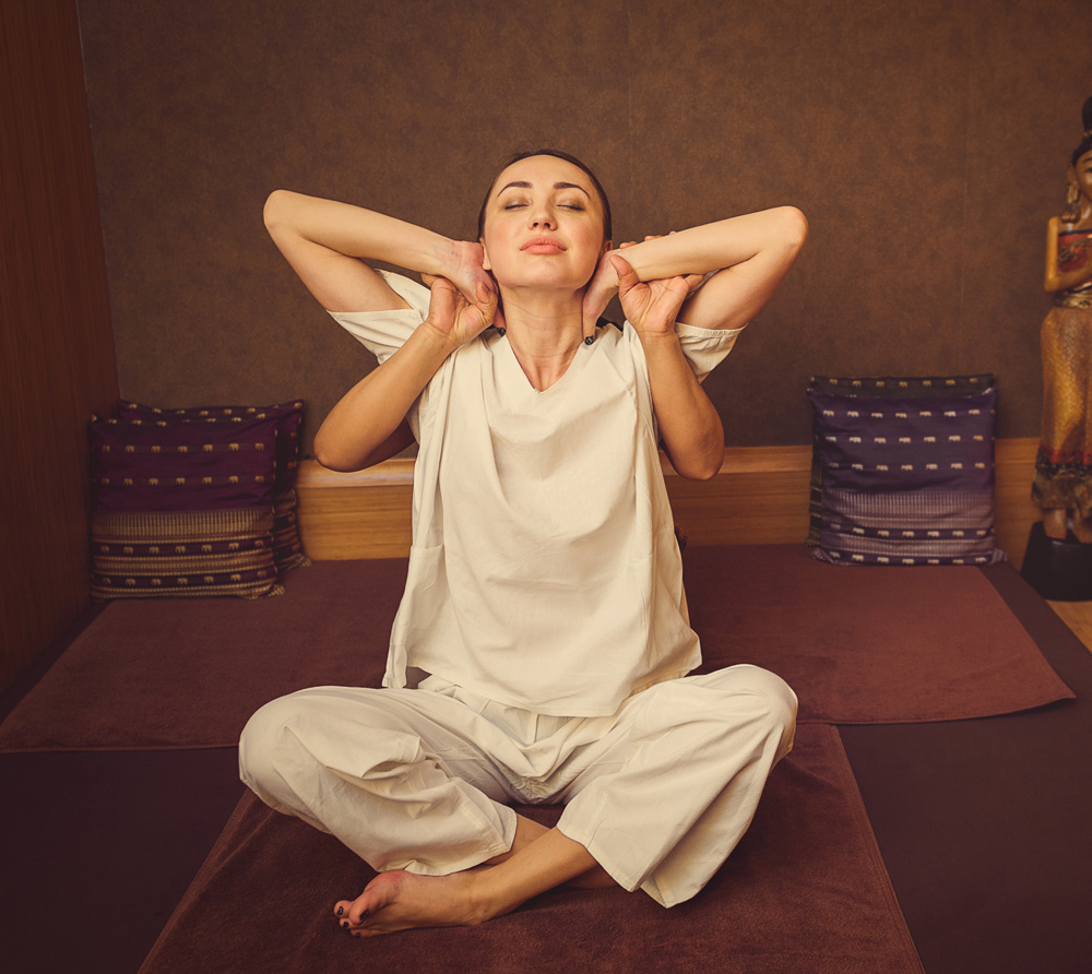 Massage kéo duỗi kiểu Thái - một phương pháp của massage dưỡng sinh