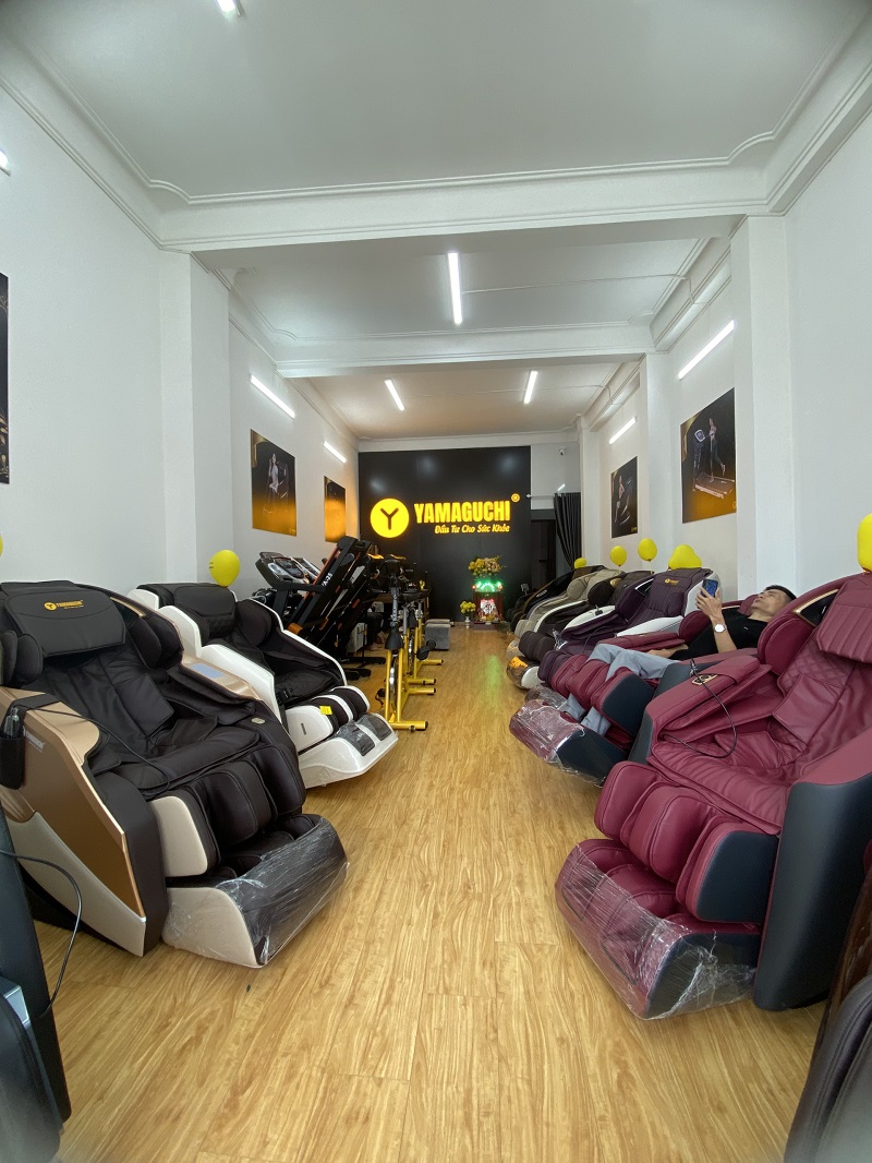 Một góc showroom ghế massage tại Quảng Ngãi
