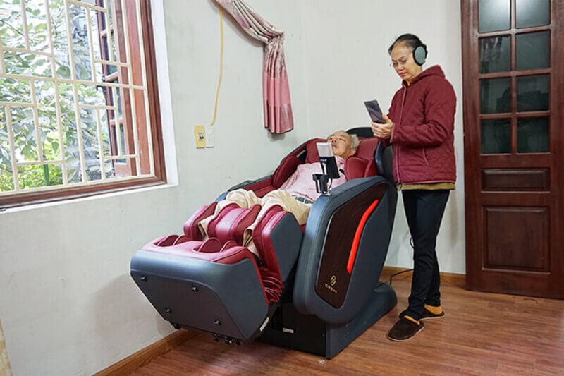 Kinh nghiệm lựa chọn ghế massage cho người cao tuổi 