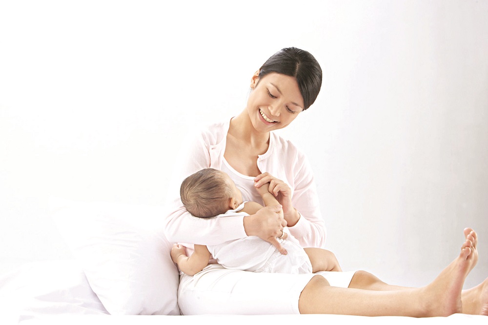 Lợi ích của massage sau sinh và hướng dẫn massage đúng cách