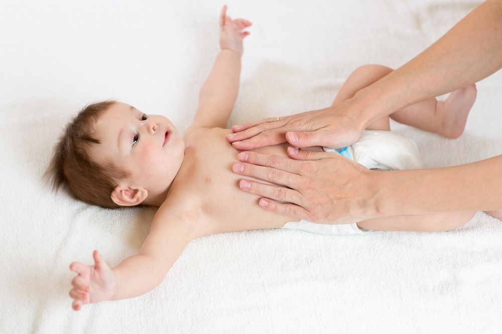 Hướng dẫn massage cho trẻ sơ sinh từ A - Z